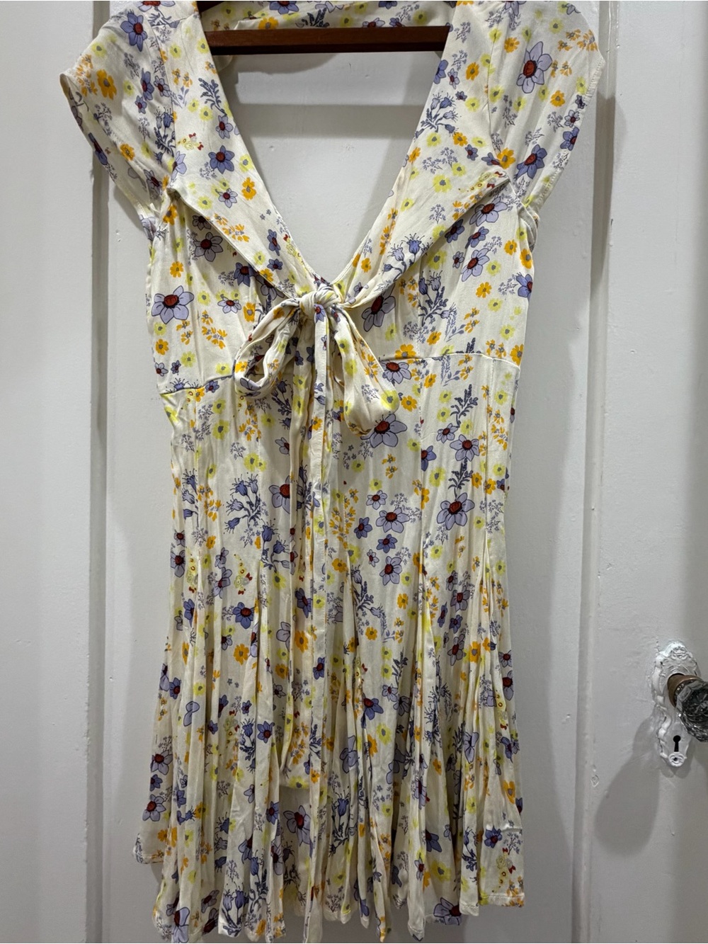 Floral Tie-Front Women’s Top in Cream and Yellow